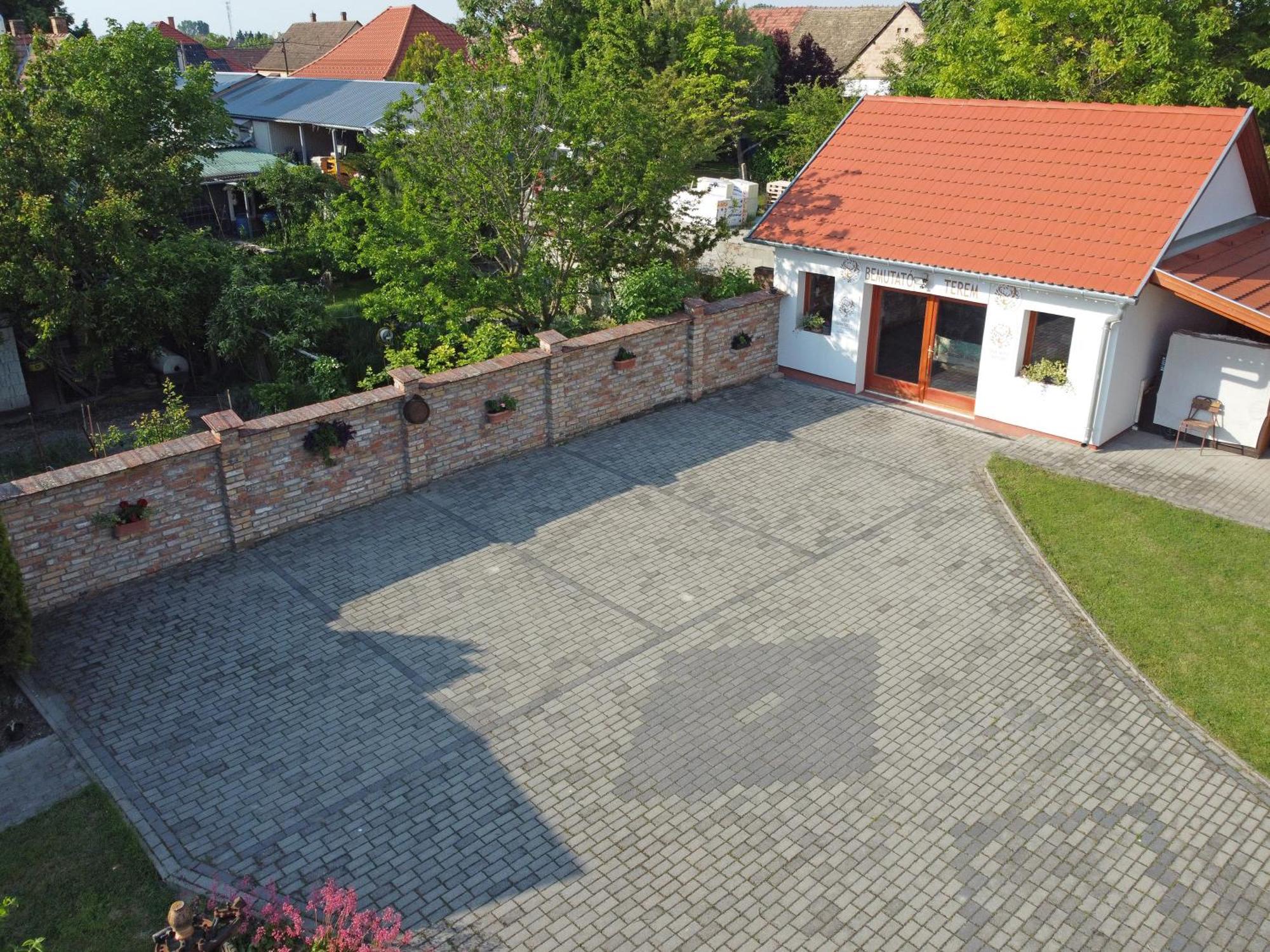 Fuezesi Papa Vendeghaza Hotel Harta Exterior foto
